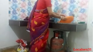 Telugu Village Aunty Sex In Red Saree With Nephew